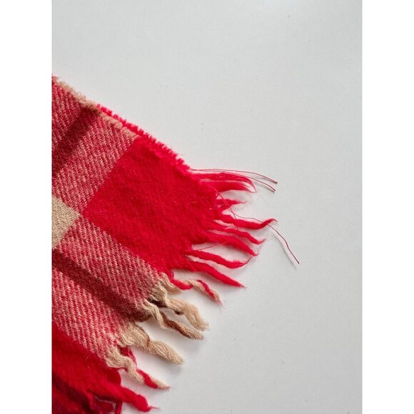 PARIS GLOVE Red Tartan Check 100% Lambswool Fringed Rectangle Scarf - Picture 9 of 11